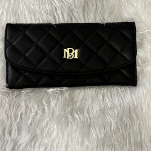 BEAUTIFUL 😍 Badgley Mischka Black Quilted Envelope long wallet  NWT